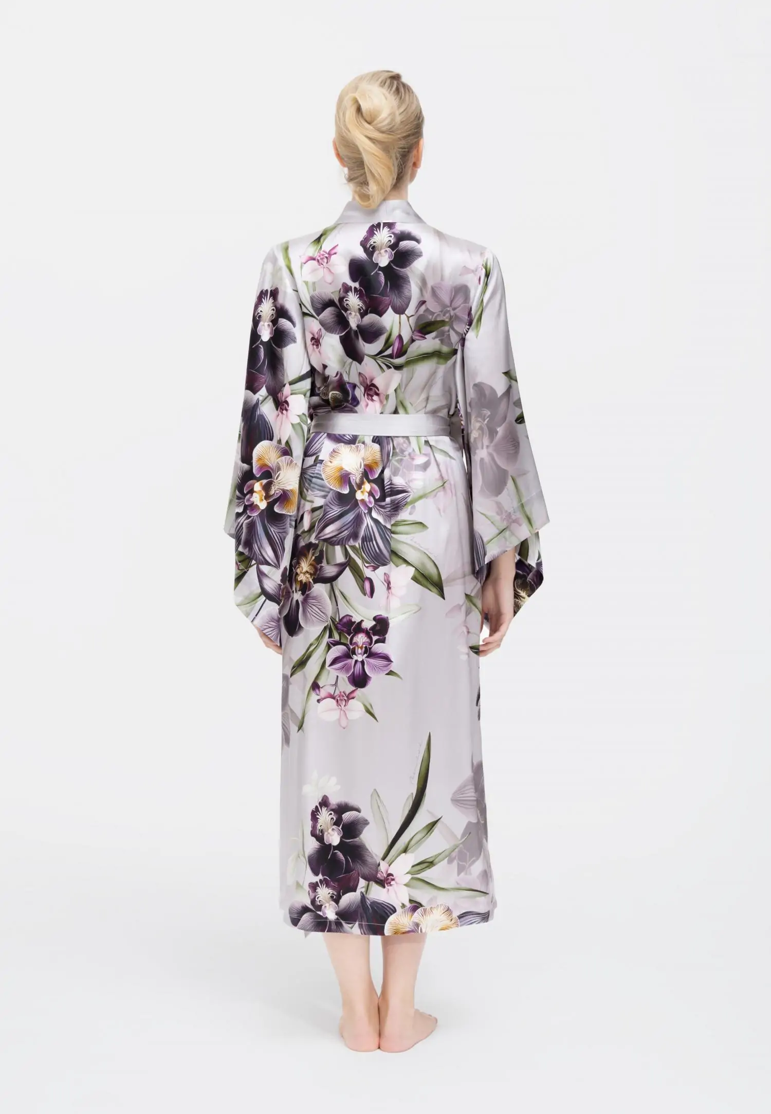 Халат W26-00SS201-L Marc & André